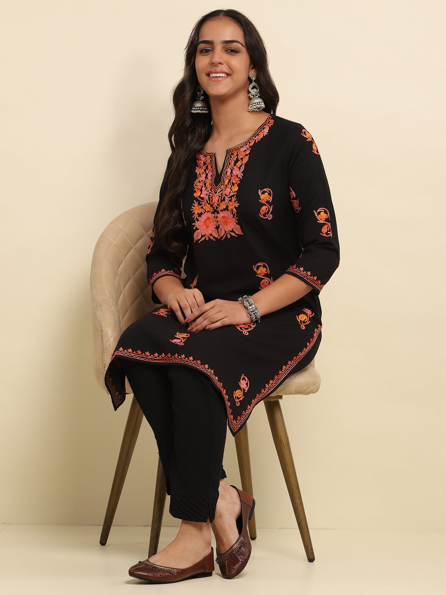 Aari Embroidered Cotton Solid Women's Long Kurta - Black