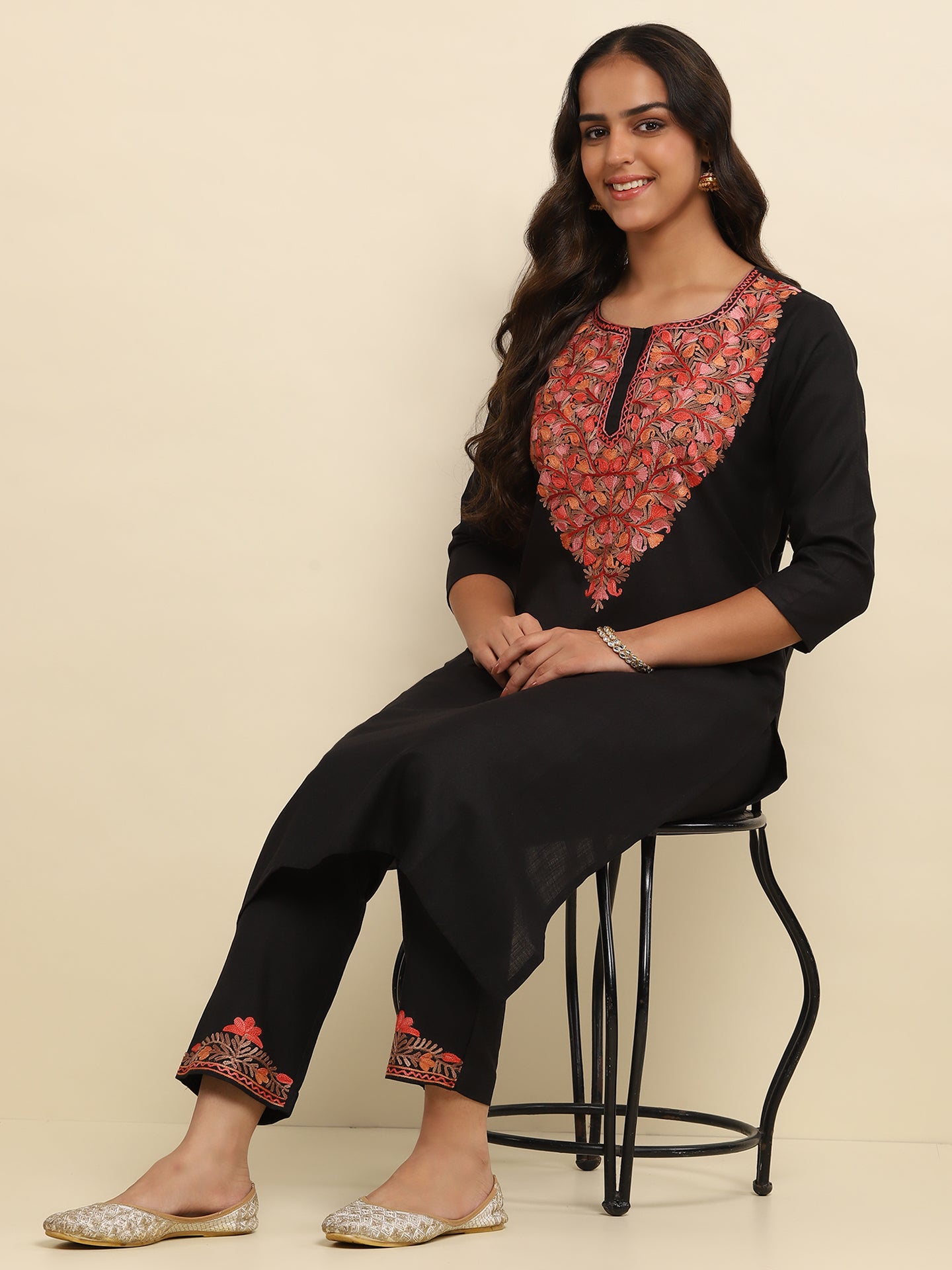 Aari Embroidered Cotton Solid Women's 2 PC Long Kurta Set- Black