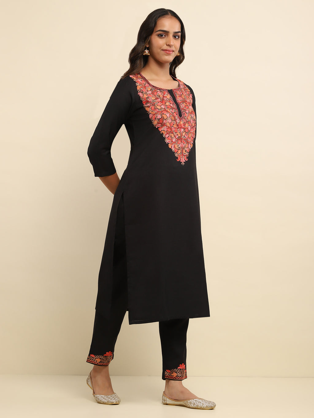 Aari Embroidered Cotton Solid Women's 2 PC Long Kurta Set- Black