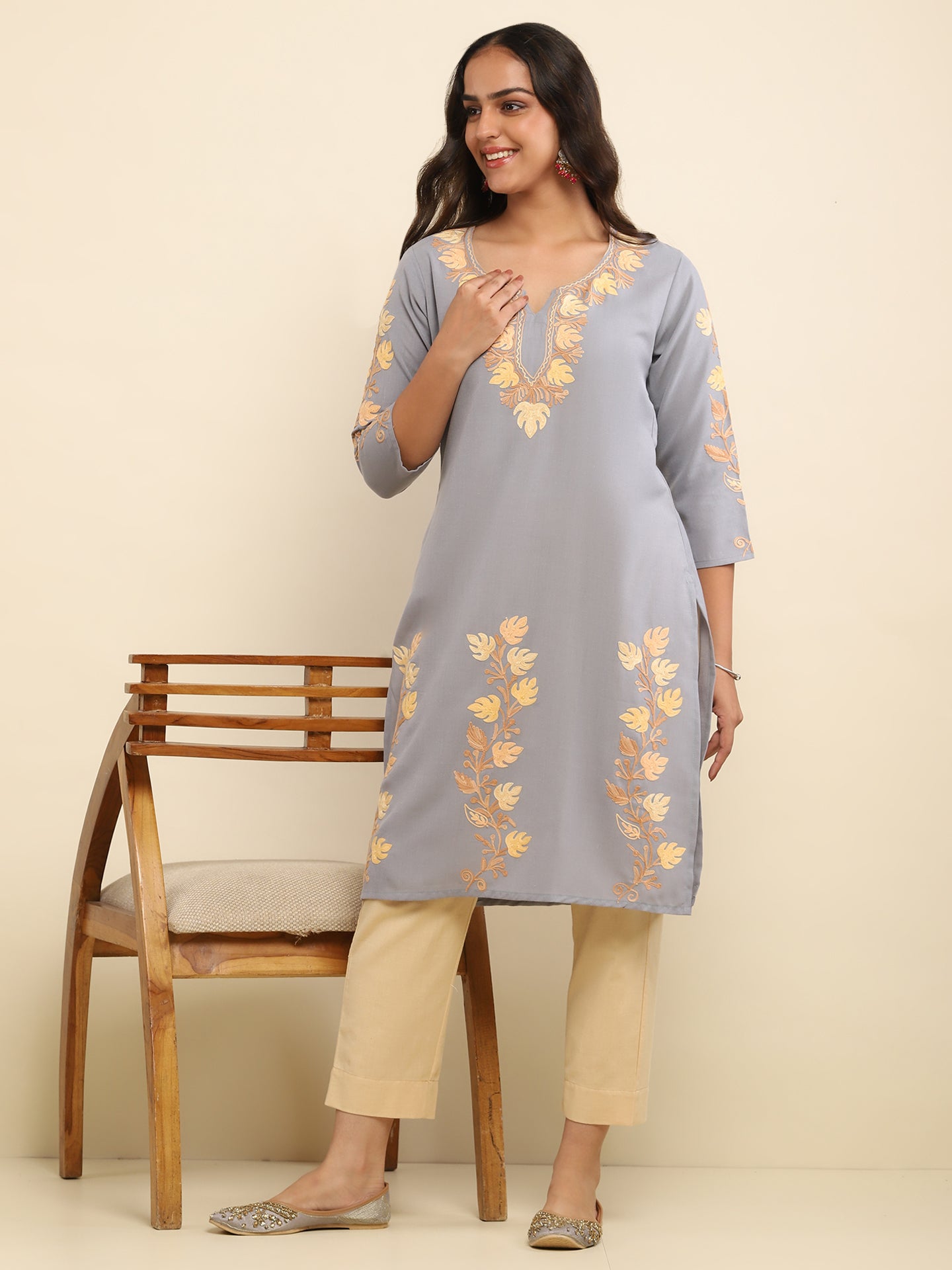 Aari Embroidered Cotton Solid Women's Long Kurta - Grey