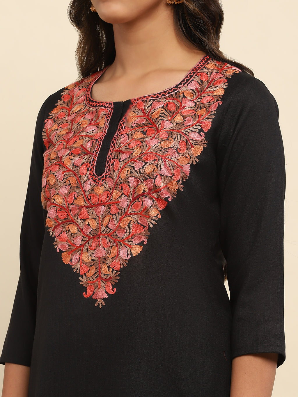 Aari Embroidered Cotton Solid Women's 2 PC Long Kurta Set- Black